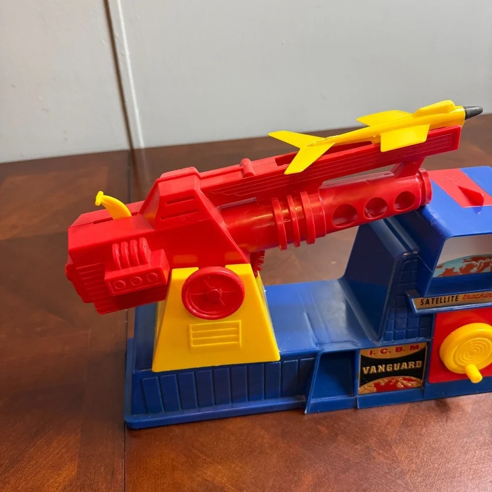 Vintage‎ 1960s REMCO ICBM Vanguard Satellite Launcher Toy w/ Box